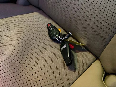 Used 2010 Dodge Ram 2500 Truck Laramie w/ HD Snow Plow Prep Group image 13