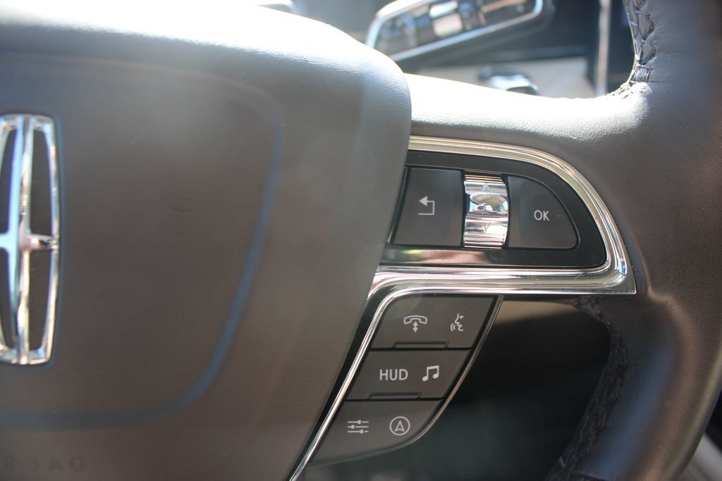 Used 2024 Lincoln Navigator L Reserve AWD/4WD image 40