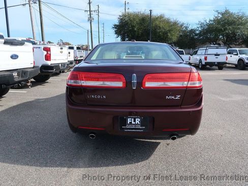 Used 2011 Lincoln MKZ Lincoln MKZ image 4