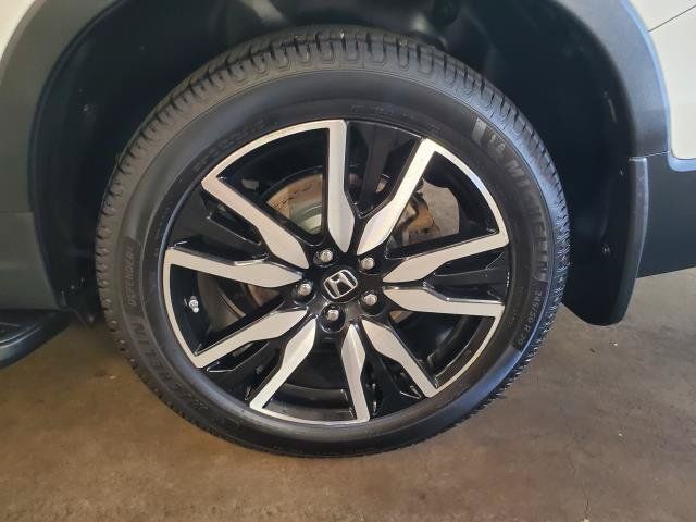 Used 2019 Honda Pilot Touring image 5