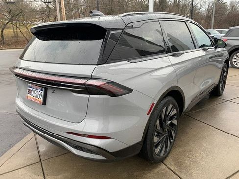 New 2026 Lincoln Nautilus Reserve w/ Jet Appearance Package image 5