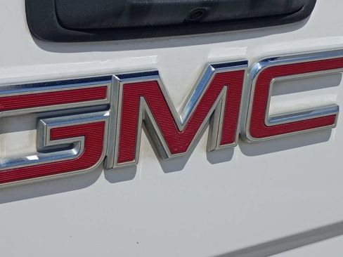 Used 2014 GMC Sierra 1500 SLT w/ SLT Crew Cab Value Package AWD/4WD image 12