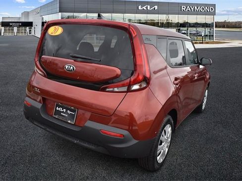Used 2020 Kia Soul LX image 3