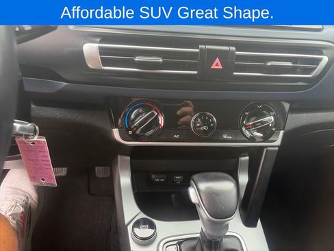 Used 2021 Kia Seltos S FWD image 30