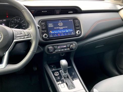 Used 2024 Nissan Kicks SR w/ SR Premium Package FWD image 9