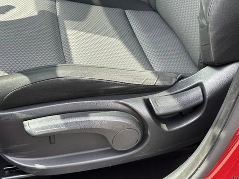 Used 2020 Kia Soul LX FWD image 28