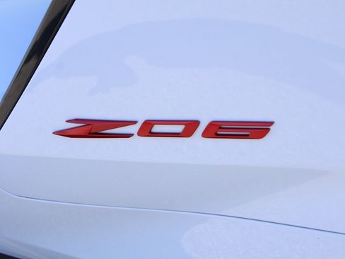 Used 2024 Chevrolet Corvette Z06 w/ Z07 Performance Package image 10