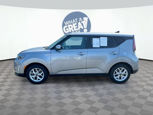 Certified 2024 Kia Soul LX w/ Option Group 015 FWD image 9