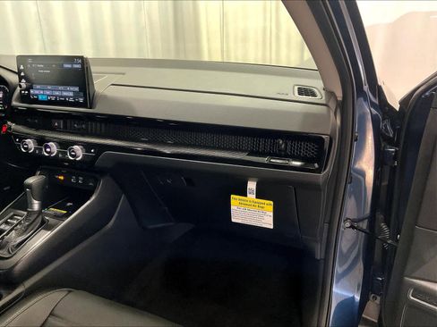 Used 2025 Honda CR-V EX-L image 13