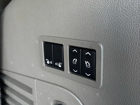 Used 2017 GMC Yukon SLT RWD image 13