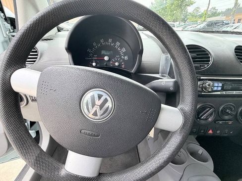 Used 2004 Volkswagen Beetle GLS FWD image 90