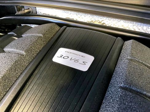 Certified 2021 Porsche Macan S AWD/4WD image 33