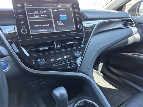 Used 2024 Toyota Camry XSE image 11