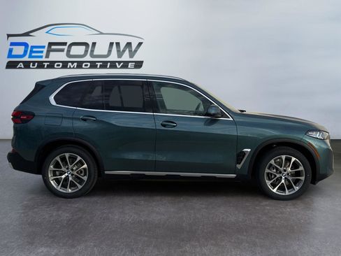 New 2026 BMW X5 xDrive40i image 2