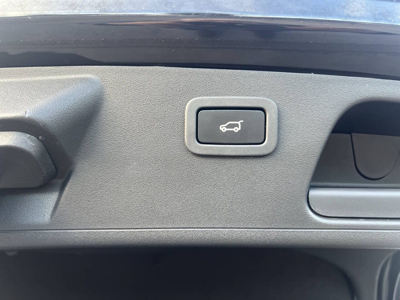Used 2018 Jaguar E-PACE First Edition AWD/4WD image 16