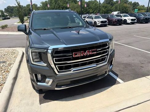 Used 2021 GMC Yukon XL SLT w/ SLT Premium Package RWD image 17