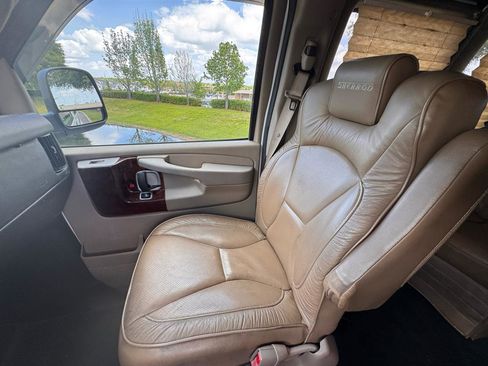 Used 2014 GMC Savana 1500 RWD image 17