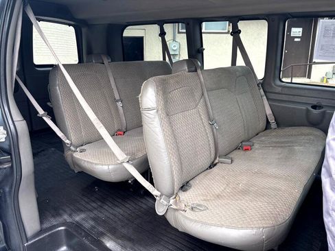 Used 2017 Chevrolet Express 2500 LS image 24