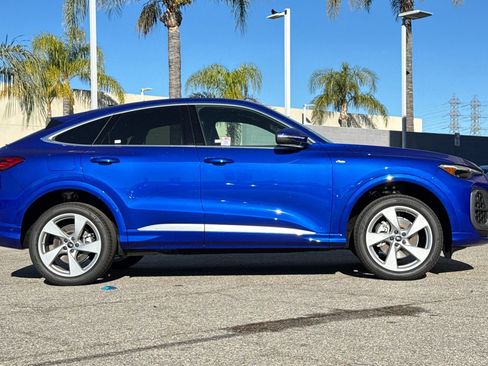 New 2025 Audi Q5 Premium Plus image 3
