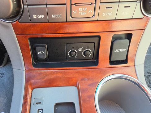 Used 2009 Toyota Highlander Limited AWD/4WD image 44