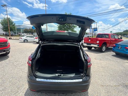 Used 2022 Nissan Rogue Sport SV w/ Technology Package AWD/4WD image 26