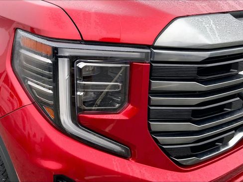 Used 2023 GMC Sierra 1500 AT4 w/ AT4 Premium Package image 25