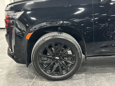 Used 2022 Cadillac Escalade Sport w/ Touring Package image 6