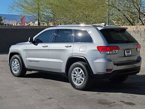 Used 2018 Jeep Grand Cherokee Laredo image 7