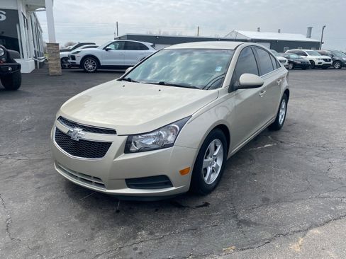 Used 2014 Chevrolet Cruze LT image 1