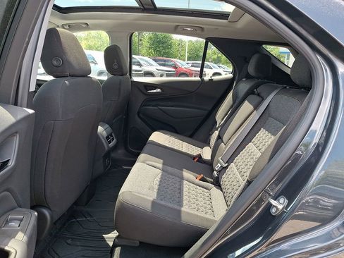 Certified 2023 Chevrolet Equinox LT AWD/4WD image 10