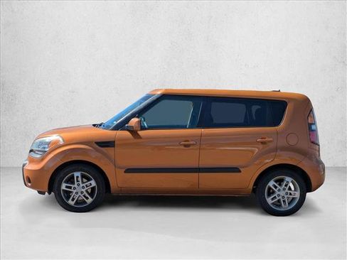 Used 2011 Kia Soul + w/ Audio Pkg image 8