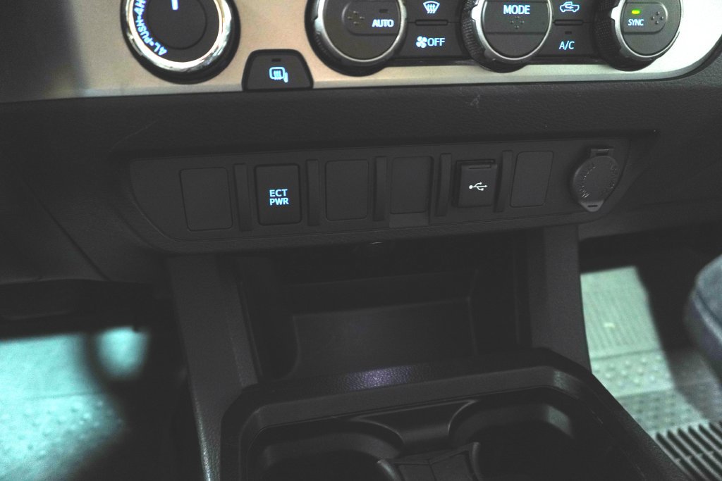 Certified 2023 Toyota Tacoma SR AWD/4WD image 19