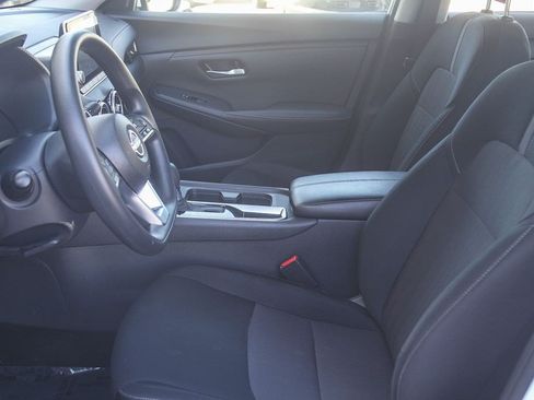 Used 2024 Nissan Sentra SV FWD image 16