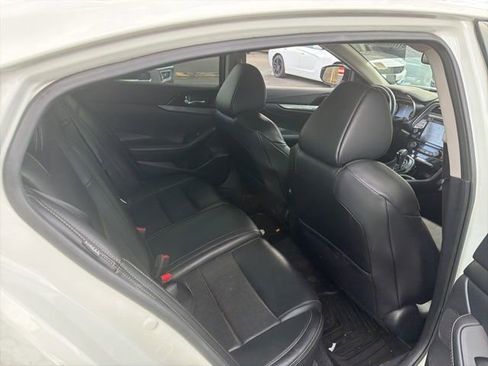 Used 2021 Nissan Maxima 3.5 SV w/ Floor Mat Group image 6