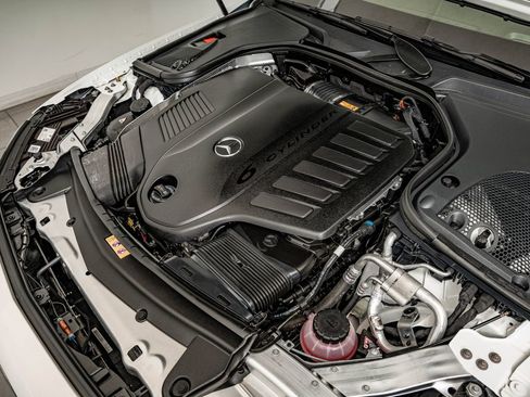 Used 2022 Mercedes-Benz E 450 4MATIC Sedan image 38