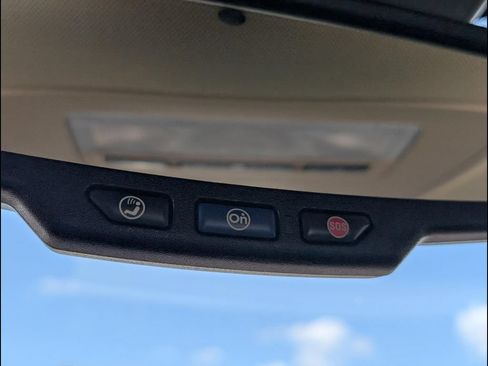 Used 2013 Buick LaCrosse Premium w/ Entertainment Package FWD image 17