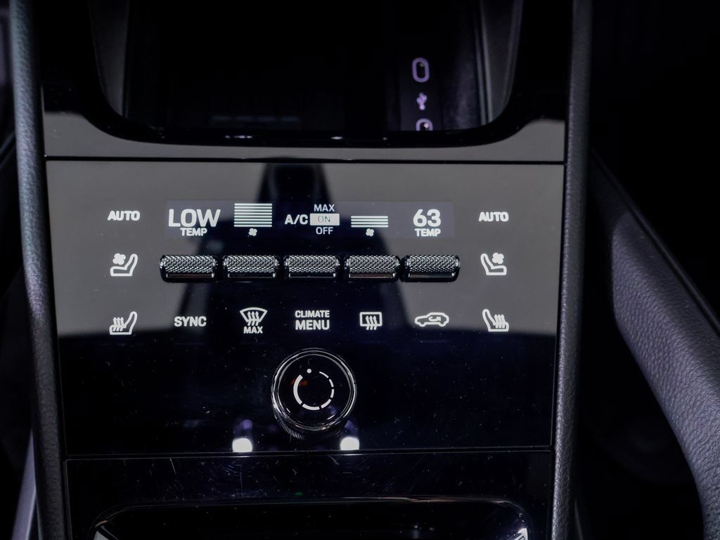 Certified 2026 Porsche Cayenne E-Hybrid AWD/4WD image 17
