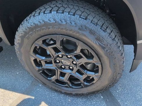 Used 2026 Chevrolet Colorado Trail Boss AWD/4WD image 14