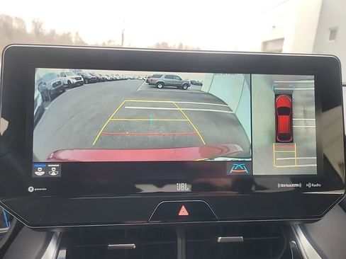 Used 2022 Toyota Venza Limited image 22