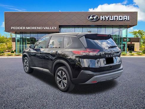 Used 2023 Nissan Rogue SV FWD image 5