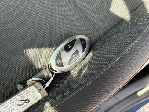 Used 2025 Hyundai Kona SEL FWD image 21