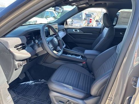 New 2026 Ford Explorer ST-Line w/ ST-Line Street Pack AWD/4WD image 8