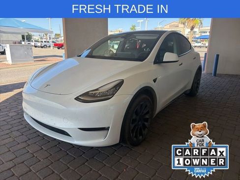 Used 2022 Tesla Model Y Long Range AWD/4WD image 1
