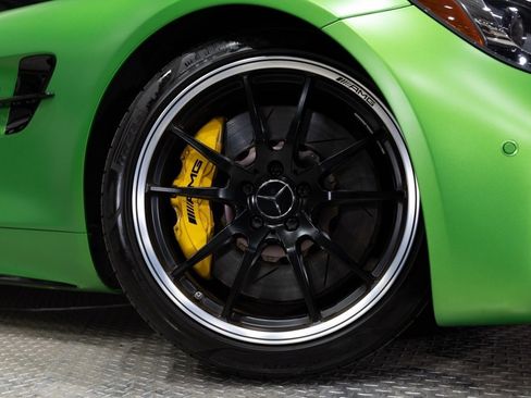 Used 2018 Mercedes-Benz AMG GT R image 34