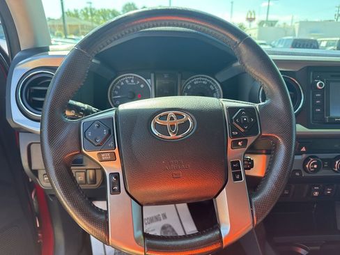 Used 2019 Toyota Tacoma SR5 image 15