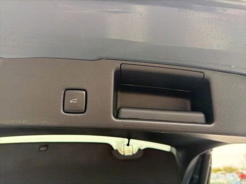 Certified 2023 Ford Escape SE w/ Class II Trailer Tow Package image 11