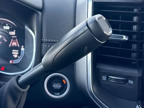 New 2026 RAM 2500 Laramie AWD/4WD image 23