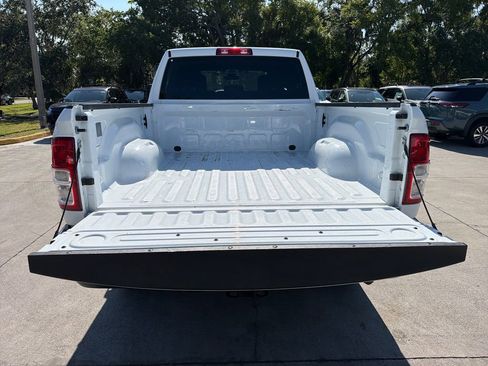 Used 2024 RAM 2500 Big Horn AWD/4WD image 35