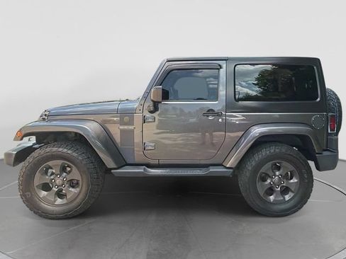 Used 2017 Jeep Wrangler Sport AWD/4WD image 2