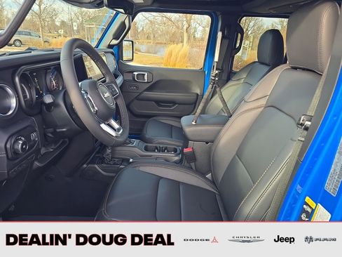 New 2026 Jeep Wrangler Unlimited Sahara AWD/4WD image 10
